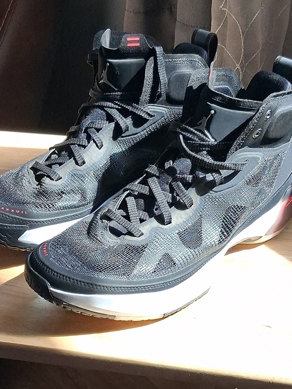 Air Jordan Men’s Black Basketball Sneakers XXXVII Hot Punch Men's Size 10.5